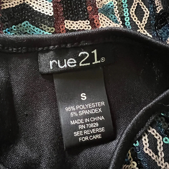 Rue21 Sequin Tribal Tank Top - Small - Picture 4 of 4